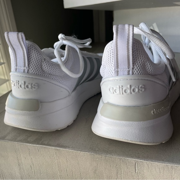 Adidas 8.5 shoes - Picture 5 of 5